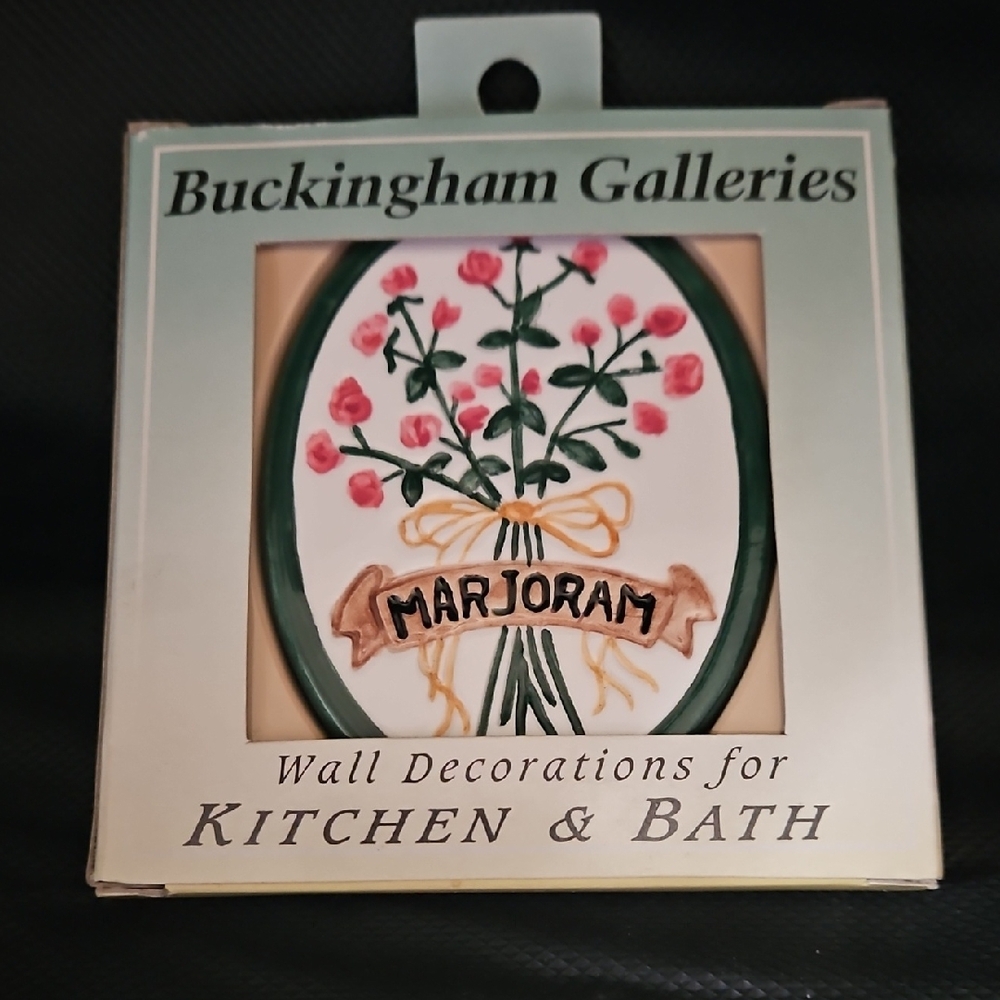 Floral Wall Decoration for Kitchen & Bath